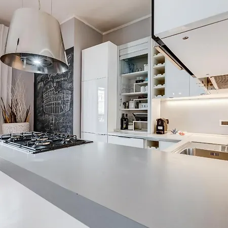 Bmga L Penthouse With Terrace And 3bdr In San Giovanni Rome
