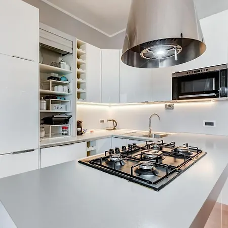 Bmga L Penthouse With Terrace And 3bdr In San Giovanni Apartment